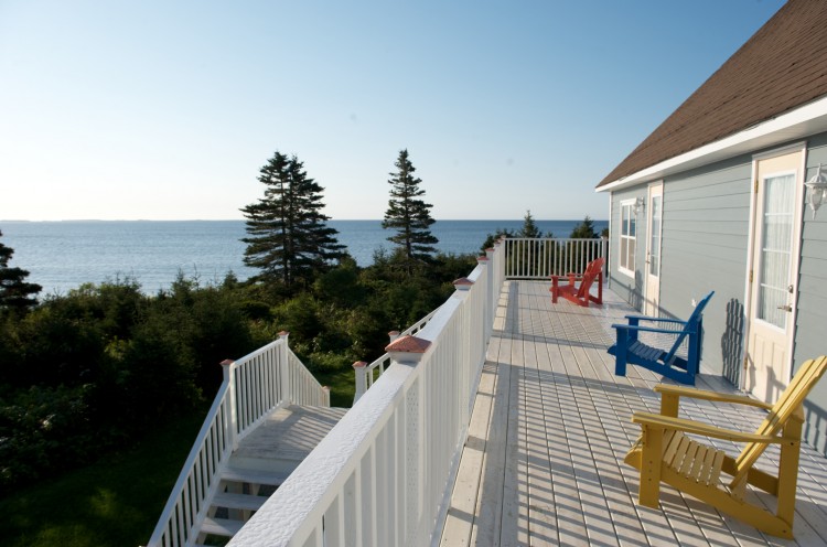 Seawind Landing Country Inn: End of The Deck on Land's End